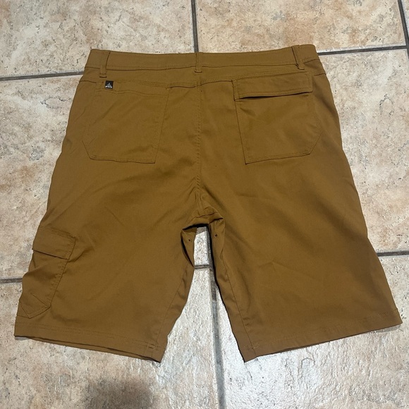 Men’s prAna Cargo shorts - Picture 3 of 7